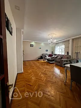 Satılır 5 otaqlı köhnə tikili 120 m² — Bakı, Yasamal 5 otaq 120.00 m²