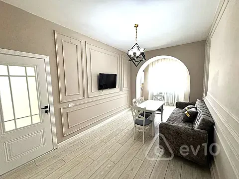Kirayə verilir 2 otaqlı köhnə tikili 70 m² — Bakı, Nəsimi 2 otaq 70.00 m²