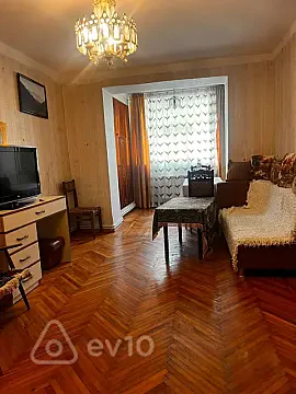 Kirayə verilir 3 otaqlı köhnə tikili 90 m² — Bakı, Yasamal 3 otaq 90.00 m²