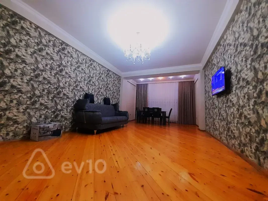 Satılır 2 otaqlı yeni tikili 76 m²