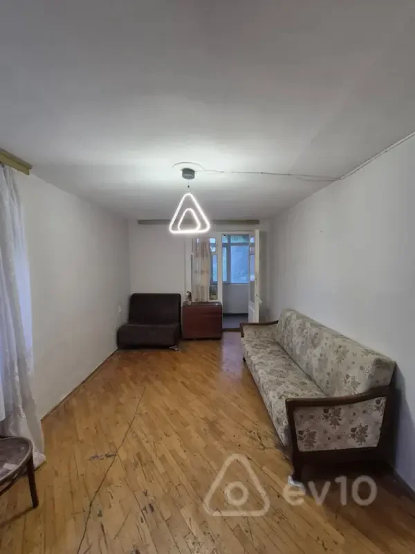 Kirayə verilir 1 otaqlı köhnə tikili 35 m²