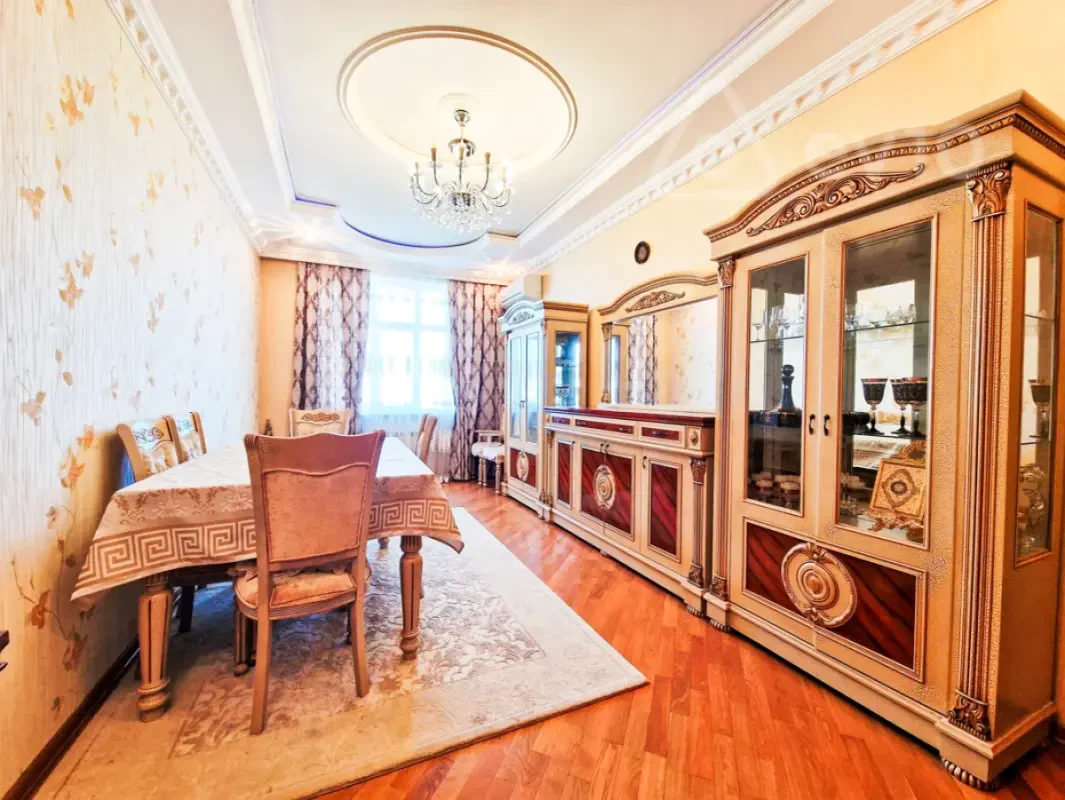 Kirayə verilir 3 otaqlı yeni tikili 120 m²