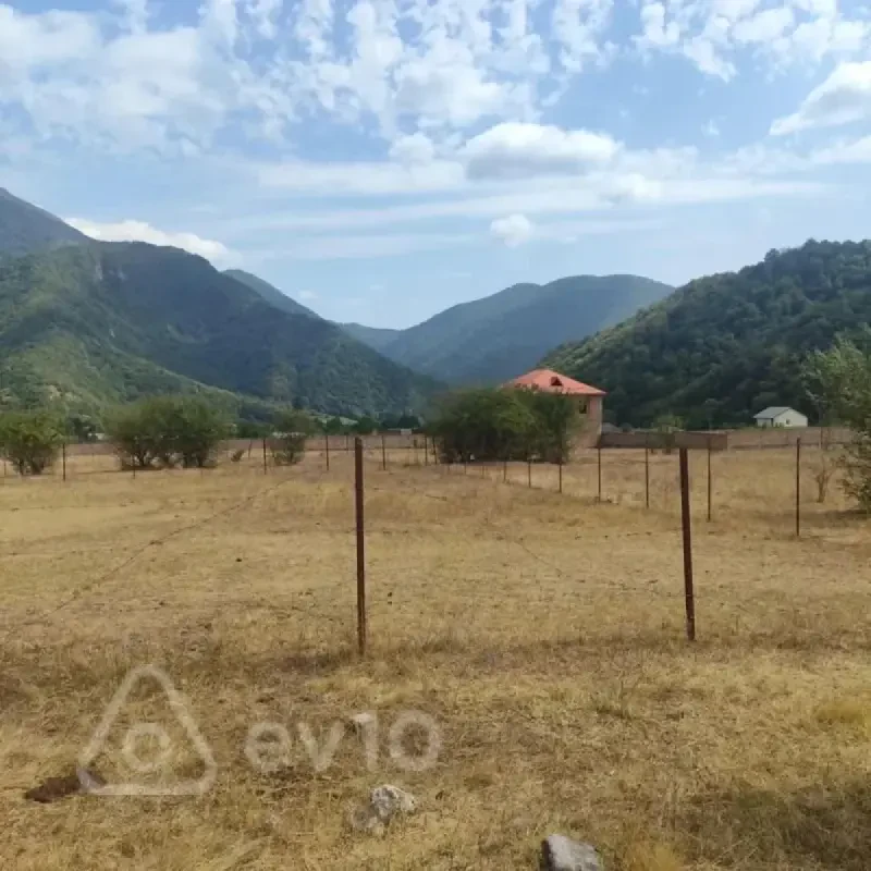 Kirayə verilir torpaq sahəsi