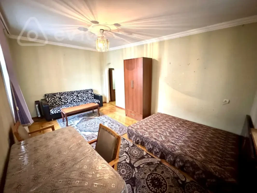 Kirayə verilir 1 otaqlı köhnə tikili 35 m²