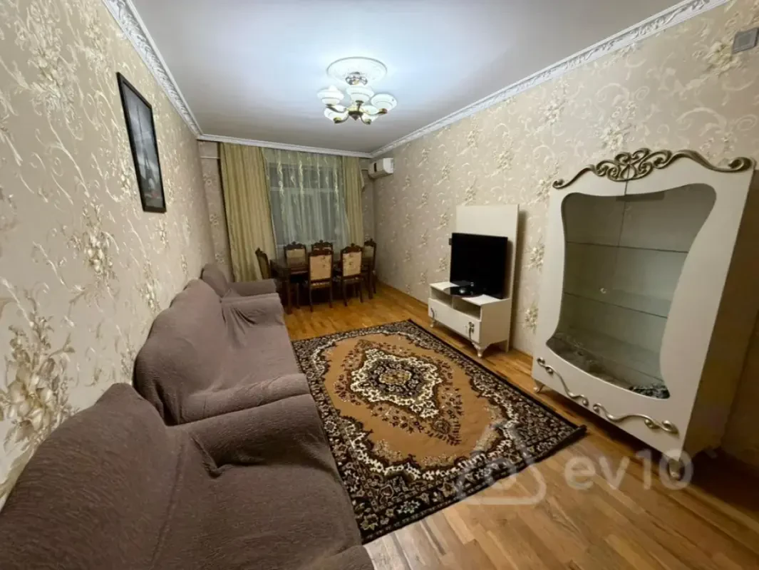 Kirayə verilir 3 otaqlı yeni tikili 75 m²