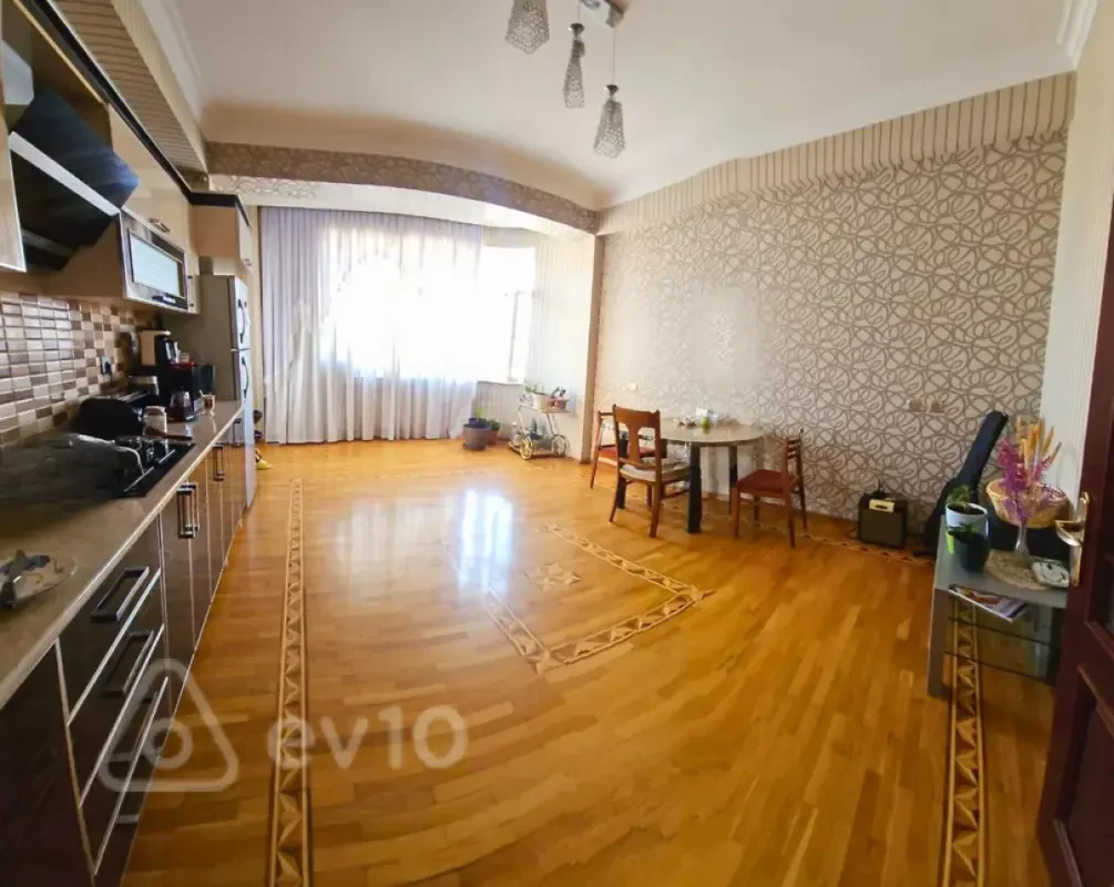 Kirayə verilir 3 otaqlı yeni tikili 169 m²