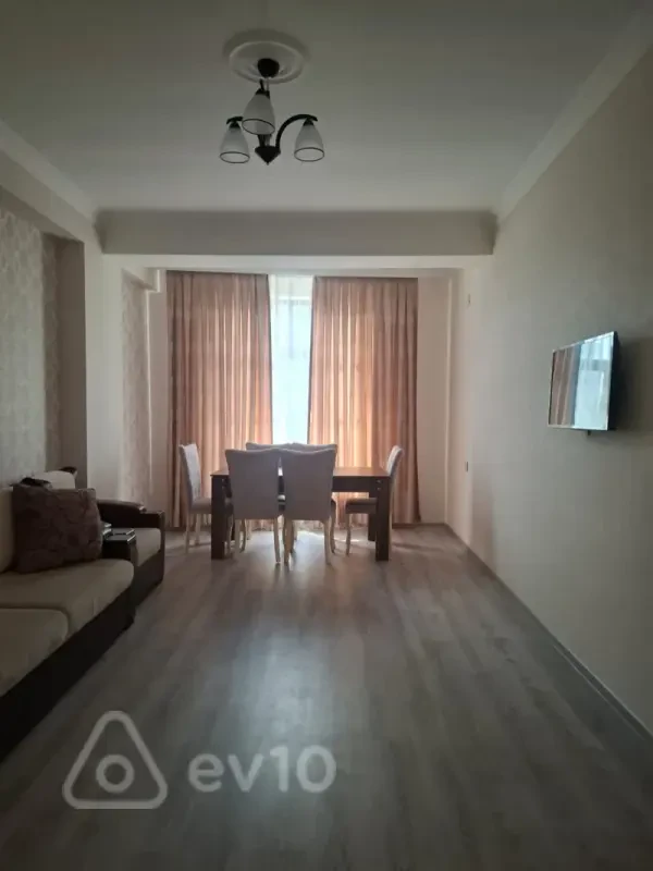 Kirayə verilir 3 otaqlı yeni tikili 100 m²