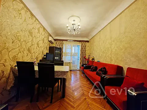 Satılır 2 otaqlı köhnə tikili 50 m² — Bakı, Nizami 2 otaq 50.00 m²