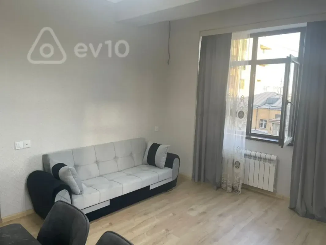 Kirayə verilir 2 otaqlı yeni tikili 65 m²