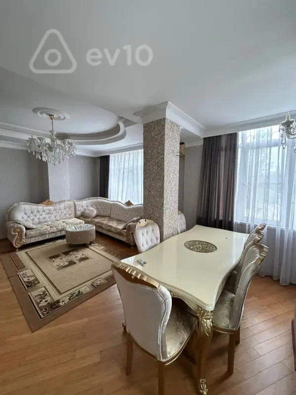 Kirayə verilir 3 otaqlı yeni tikili 90 m²