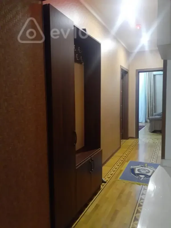 Kirayə verilir 2 otaqlı köhnə tikili 70 m²