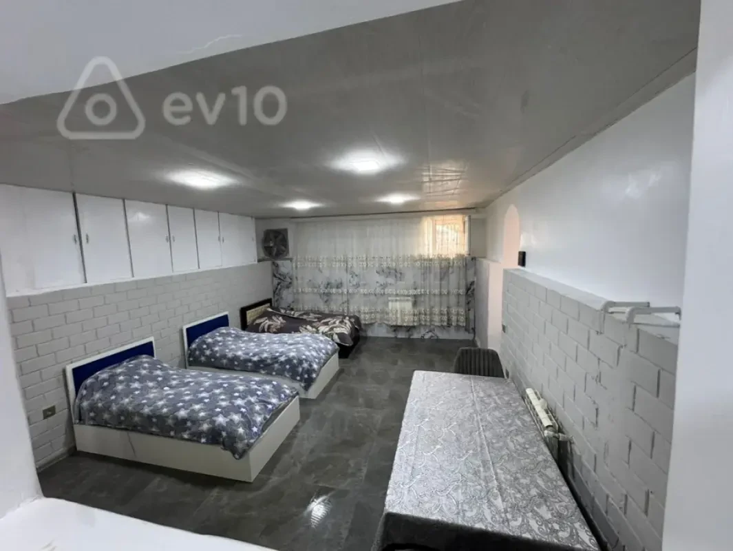 Kirayə verilir 1 otaqlı köhnə tikili 35 m²
