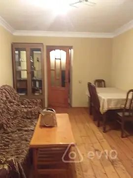 Kirayə verilir 3 otaqlı köhnə tikili 75 m² — Bakı, Yasamal 3 otaq 75.00 m²
