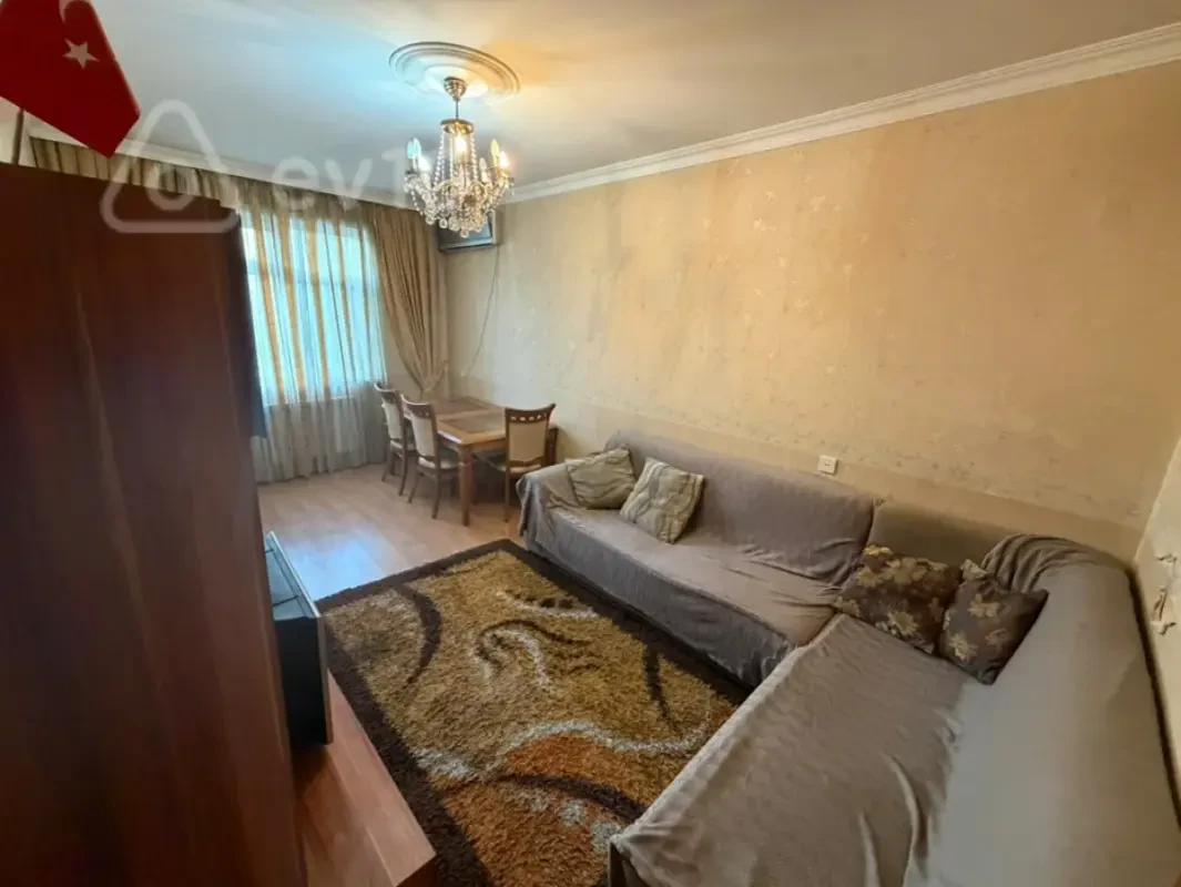 Kirayə verilir 1 otaqlı köhnə tikili 85 m²