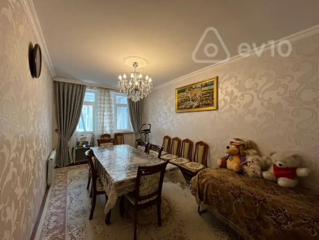 Satılır 3 otaqlı köhnə tikili 80 m²