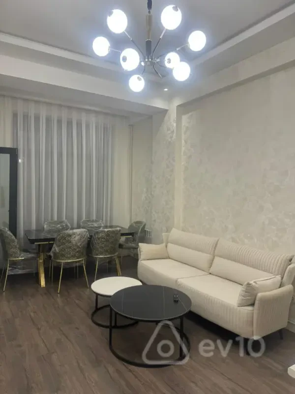Kirayə verilir 2 otaqlı yeni tikili 60 m²