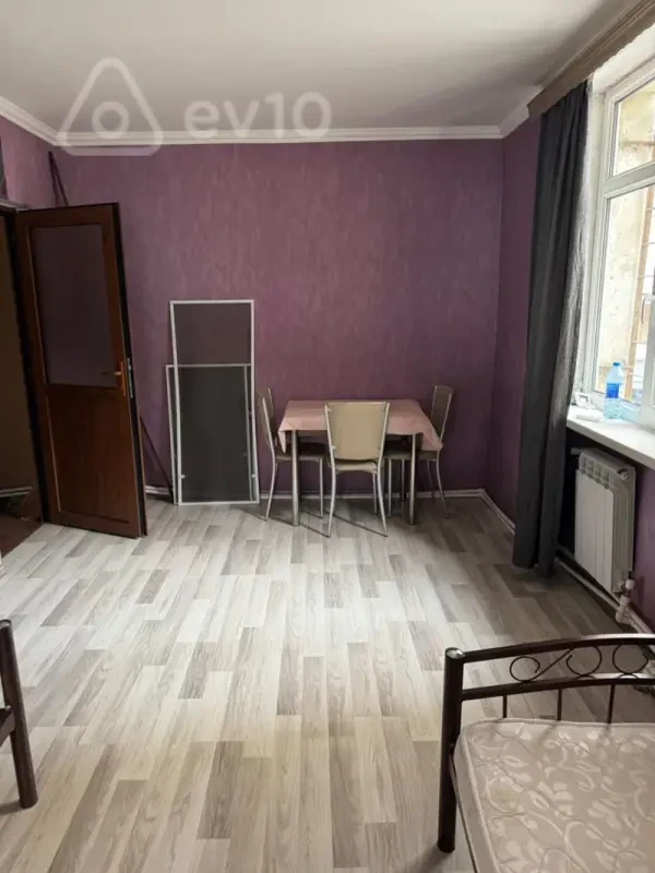 Kirayə verilir 1 otaqlı köhnə tikili 40 m²