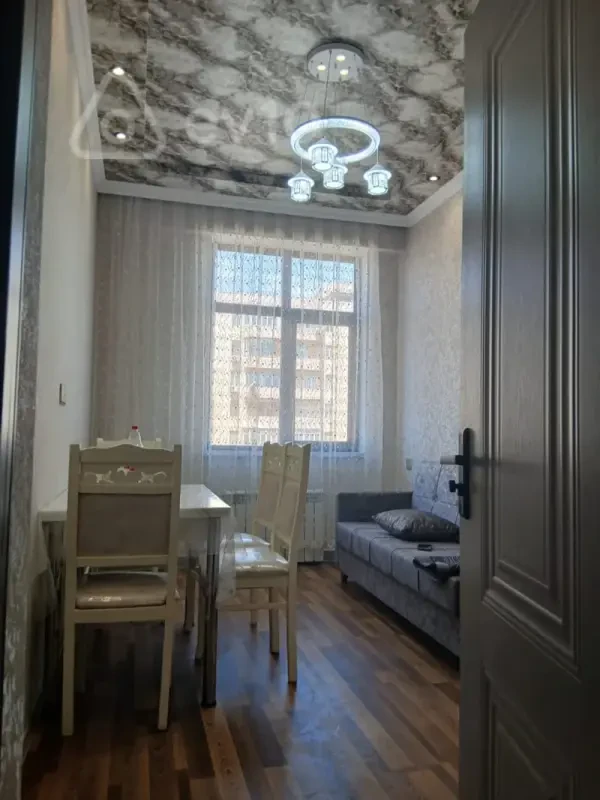 Kirayə verilir 2 otaqlı yeni tikili 64 m²