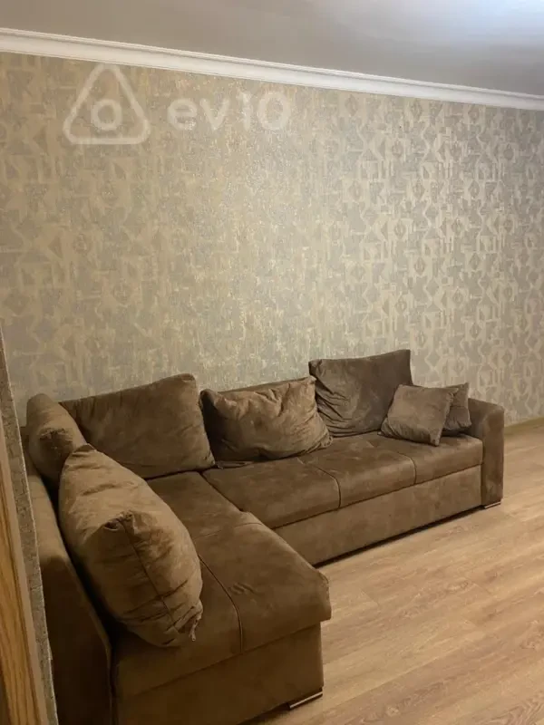 Kirayə verilir 3 otaqlı köhnə tikili 75 m²