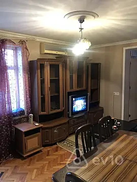 Kirayə verilir 1 otaqlı köhnə tikili 40 m² — Bakı, Nərimanov 1 otaq 40.00 m²