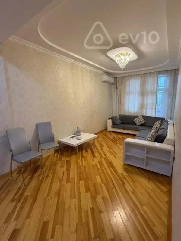Satılır 2 otaqlı yeni tikili 75 m²