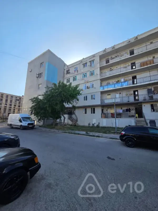 Satılır 2 otaqlı köhnə tikili 38 m²