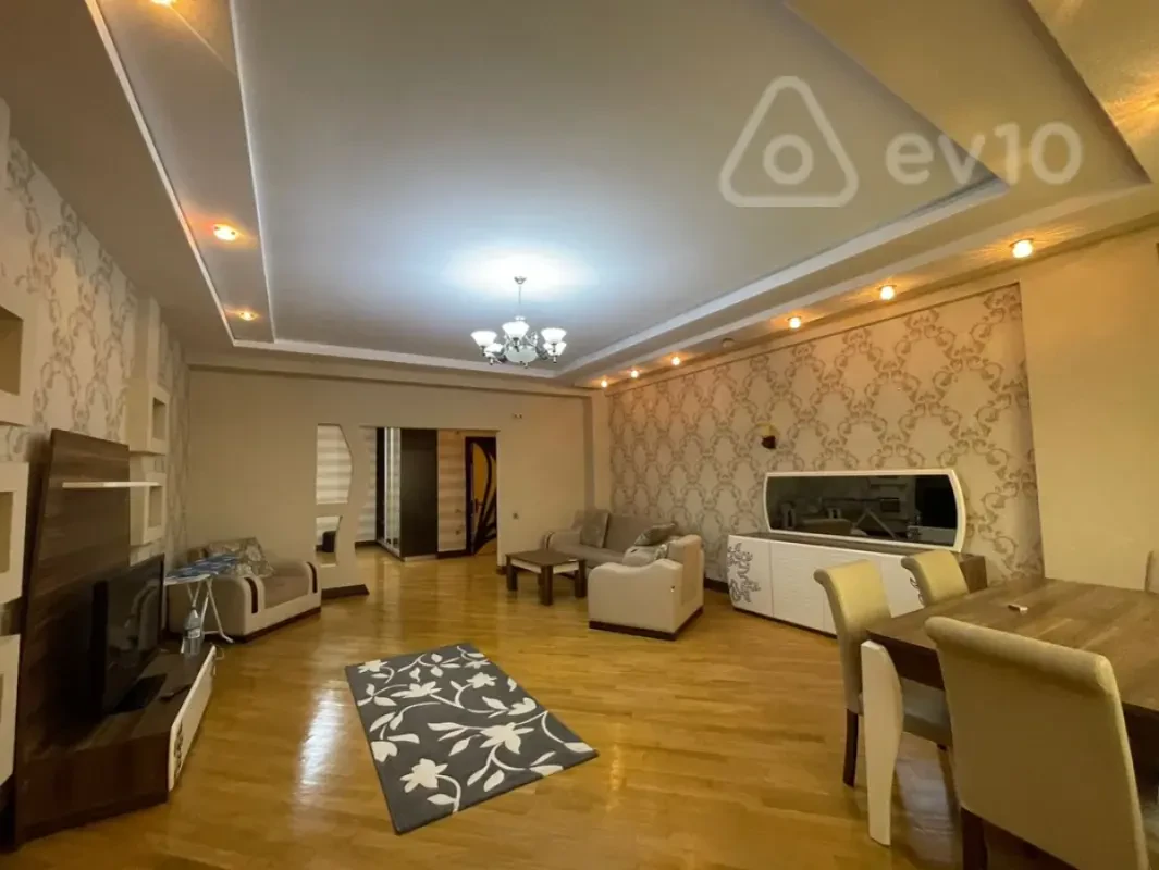 Kirayə verilir 3 otaqlı yeni tikili 120 m²
