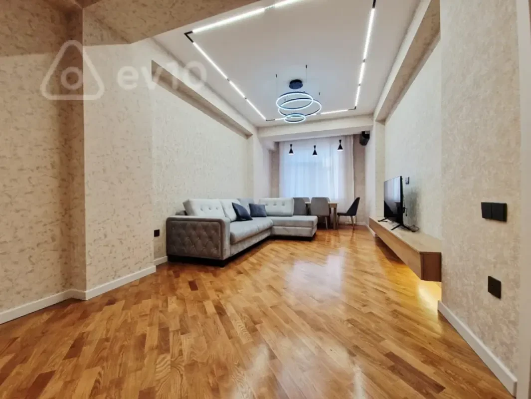 Kirayə verilir 2 otaqlı yeni tikili 80 m²