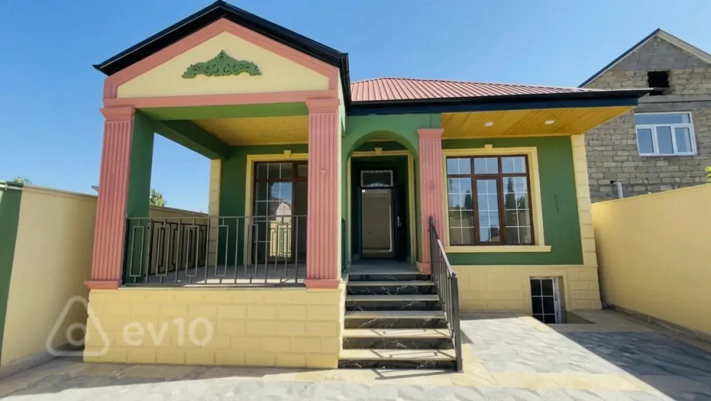Satılır 4 otaqlı həyət evi 120 m²