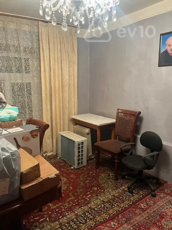 Kirayə verilir 3 otaqlı köhnə tikili 50 m²