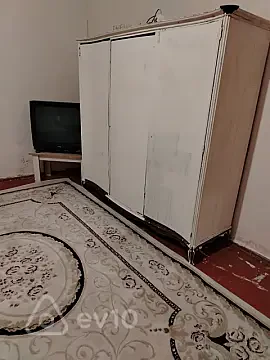 Kirayə verilir 1 otaqlı köhnə tikili 45 m² — Bakı, Səbail 1 otaq 45.00 m²