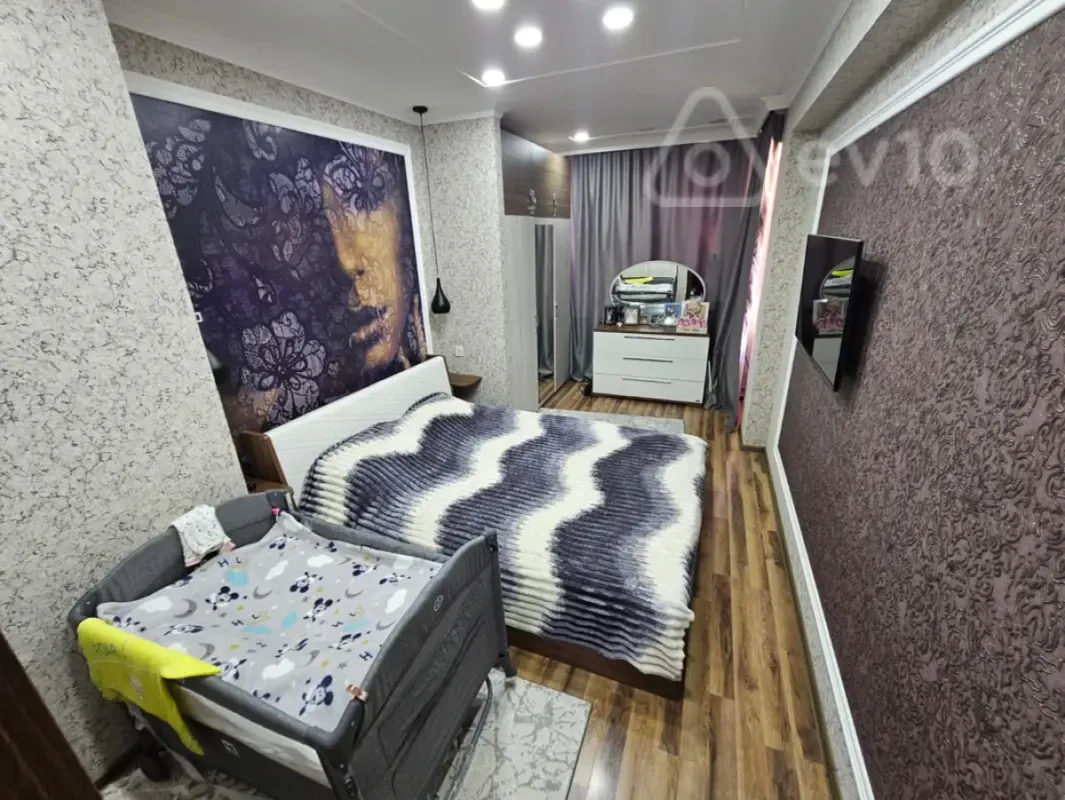 Satılır 3 otaqlı yeni tikili 75 m²