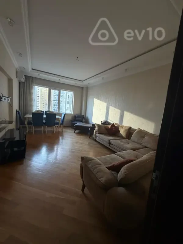 Kirayə verilir 2 otaqlı yeni tikili 100 m²