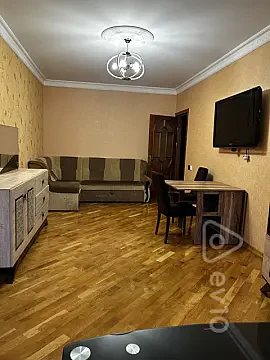 Kirayə verilir 4 otaqlı köhnə tikili 200 m² — Bakı, Nərimanov 4 otaq 200.00 m²