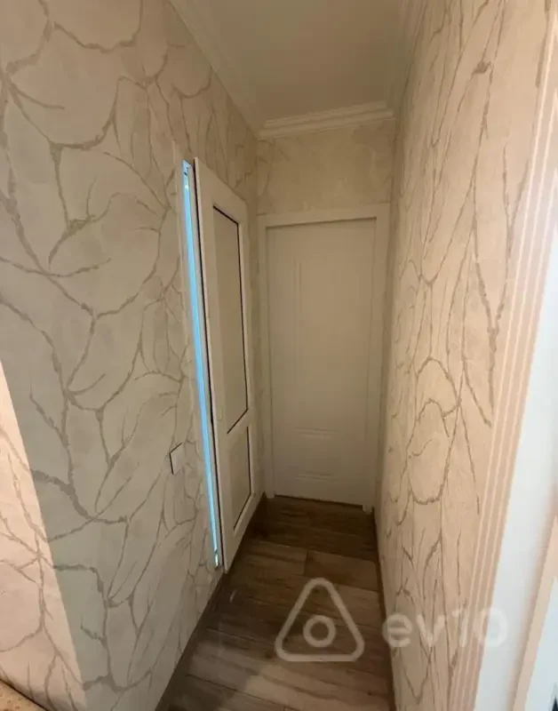 Satılır 2 otaqlı köhnə tikili 40 m²