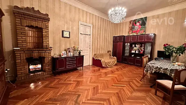 Satılır 3 otaqlı köhnə tikili 120 m² — Bakı, Xətai 3 otaq 120.00 m²