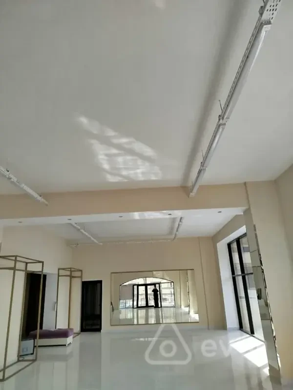Kirayə verilir mənzil 120 m²