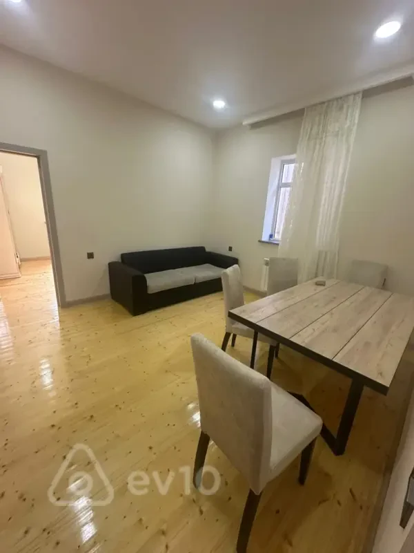 Kirayə verilir 2 otaqlı həyət evi 50 m²