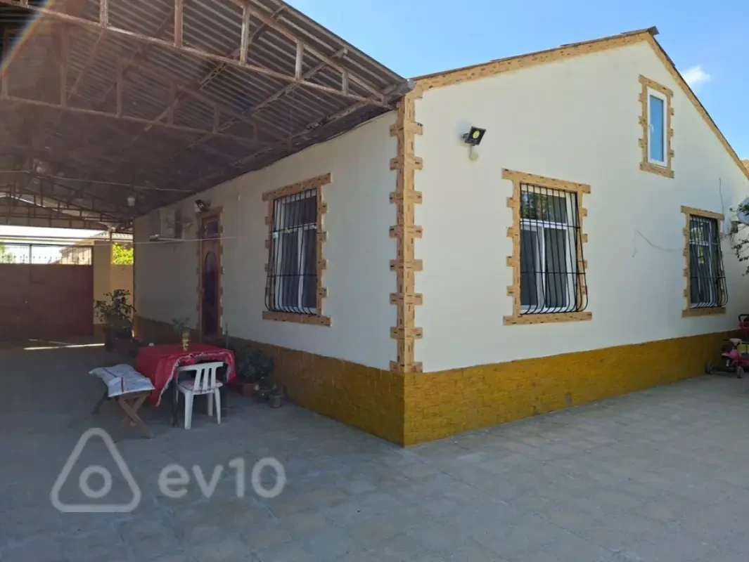 Satılır 3 otaqlı həyət evi 100 m²