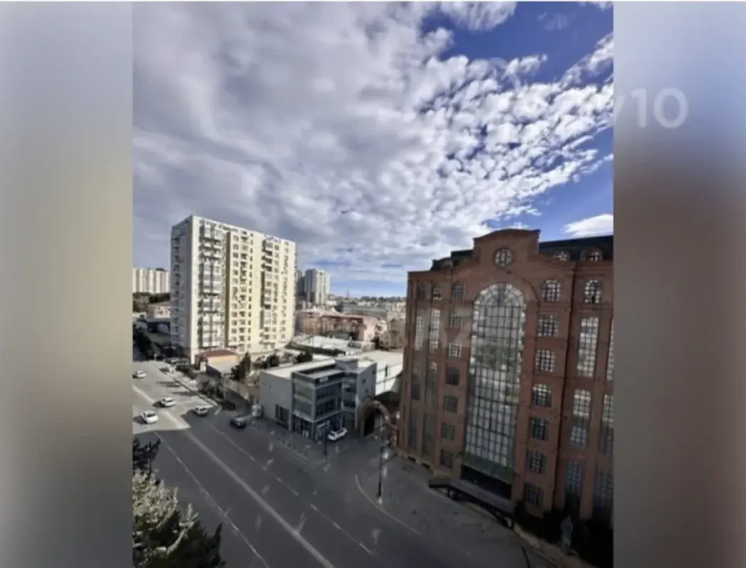 Kirayə verilir 3 otaqlı yeni tikili 100 m²