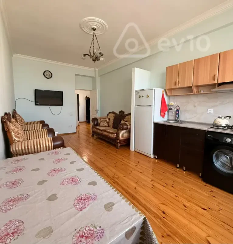 Kirayə verilir 2 otaqlı yeni tikili 60 m²