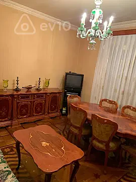 Kirayə verilir 4 otaqlı köhnə tikili 90 m² — Bakı, Nəsimi 4 otaq 90.00 m²