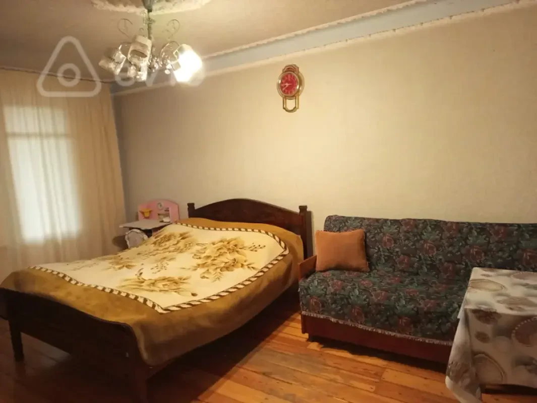 Satılır 3 otaqlı köhnə tikili 60 m²