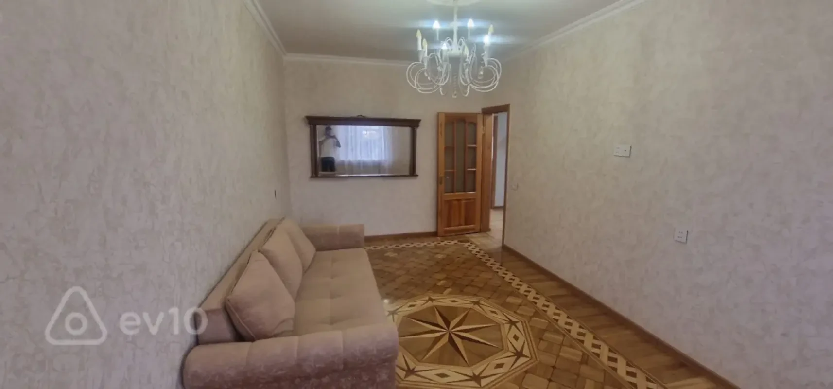 Kirayə verilir 3 otaqlı köhnə tikili 78 m²