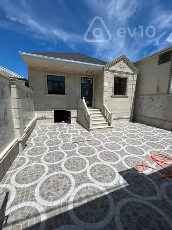 Satılır 4 otaqlı həyət evi 110 m²