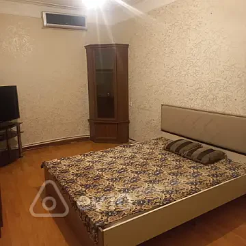 Kirayə verilir 1 otaqlı köhnə tikili 45 m² — Bakı, Suraxanı 1 otaq 45.00 m²
