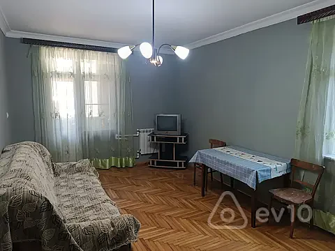Kirayə verilir 2 otaqlı köhnə tikili 45 m² — Bakı, Nizami 2 otaq 45.00 m²