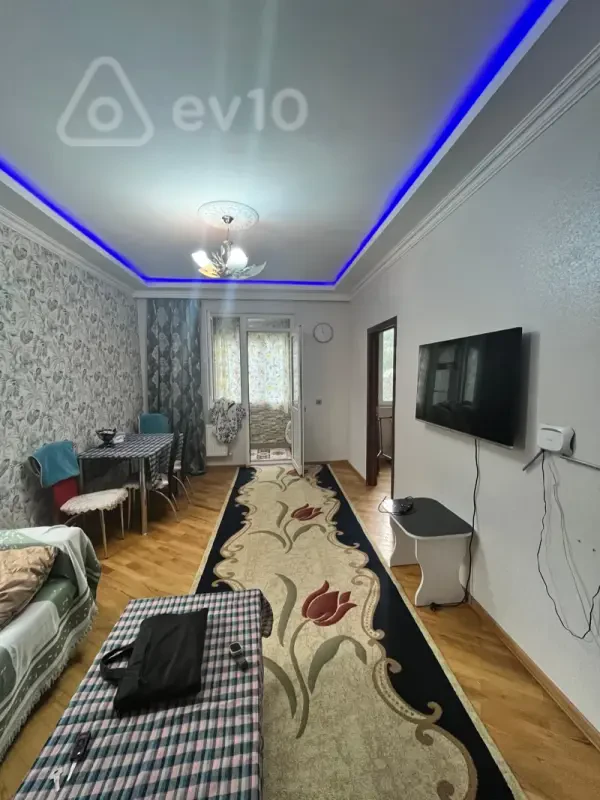 Kirayə verilir 3 otaqlı yeni tikili 65 m²