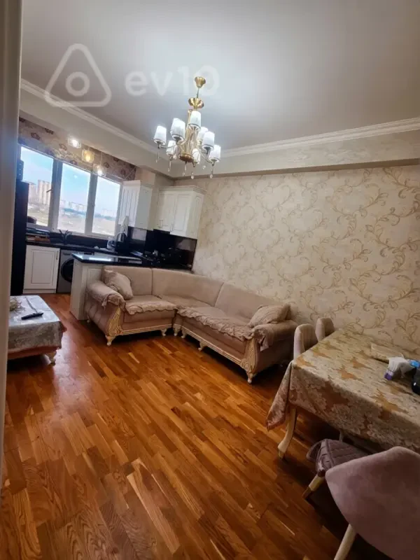 Kirayə verilir 2 otaqlı yeni tikili 45 m²