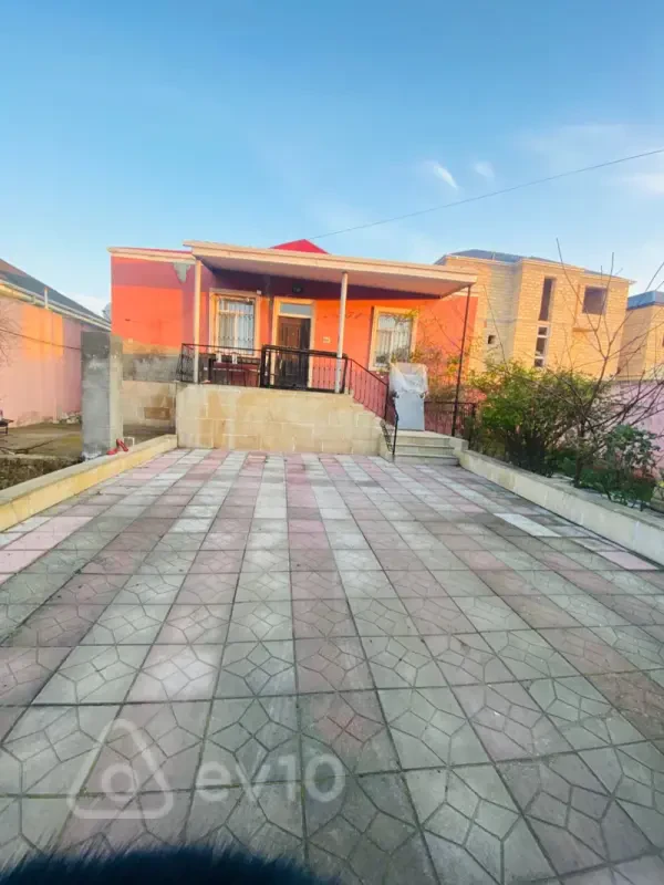 Satılır 3 otaqlı həyət evi 120 m²